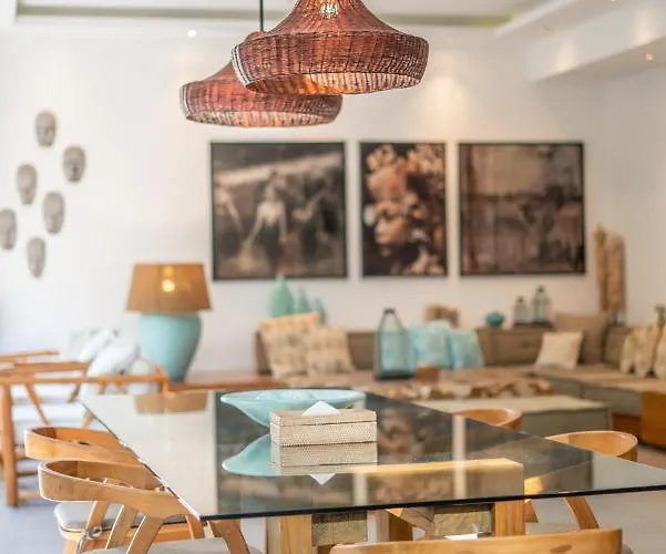 Villa Cuatro : Amazing 3br In - Perfect Location *