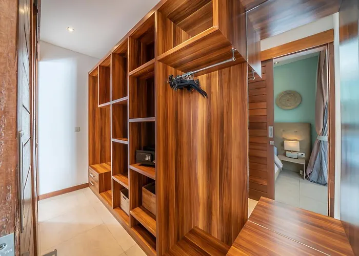 Cuatro : Amazing 3br In - Perfect Location Seminyak