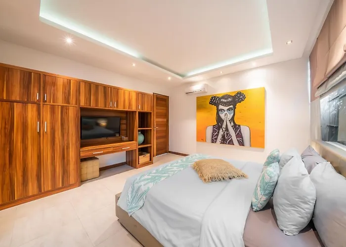 Cuatro : Amazing 3br In - Perfect Location Seminyak