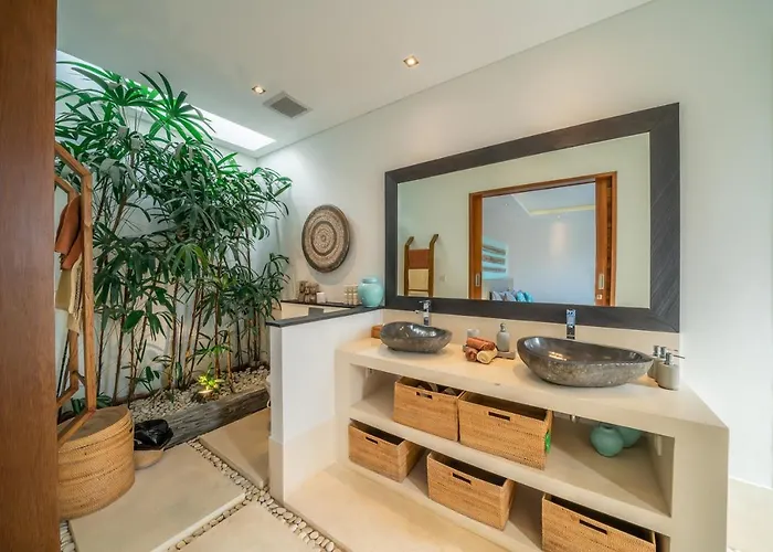 Cuatro : Amazing 3br In - Perfect Location *