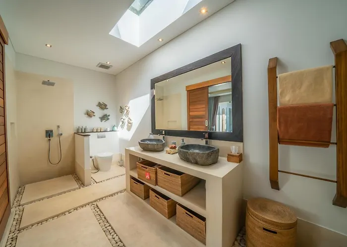 Cuatro : Amazing 3br In - Perfect Location Villa *