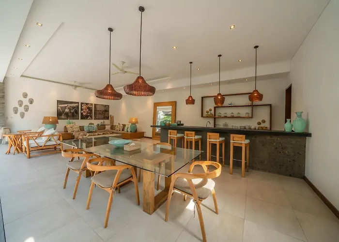 Cuatro : Amazing 3br In - Perfect Location Seminyak