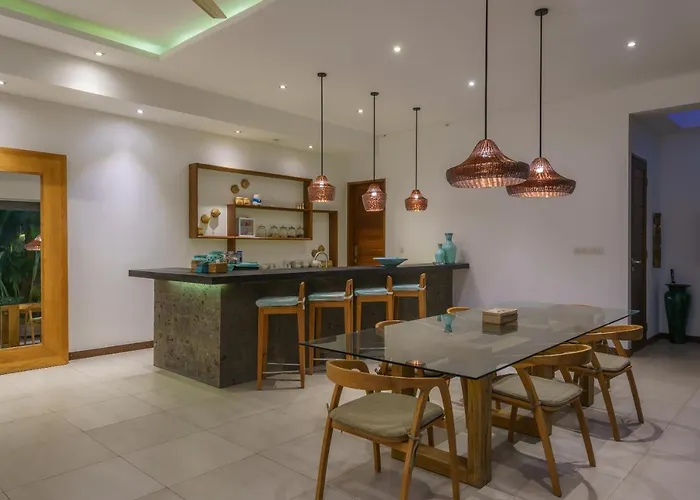 Cuatro : Amazing 3br In - Perfect Location *